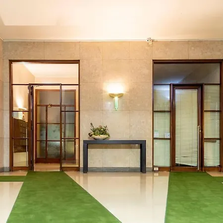 Appartamento: Repubblica28 * Milan